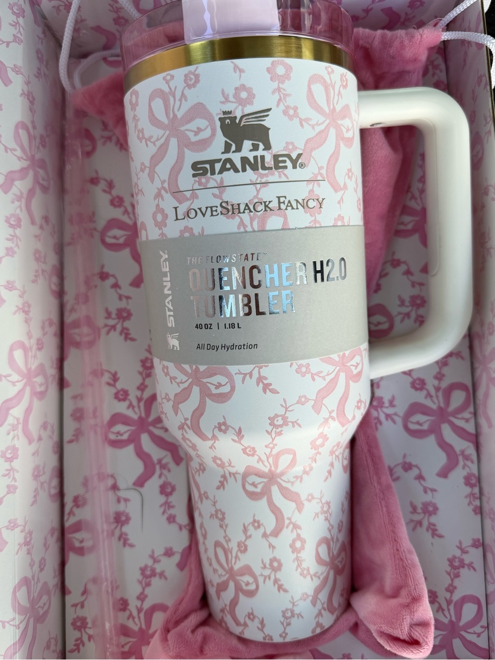 Stanley White & Pink Floral Bow Quencher H2.0 Tumbler